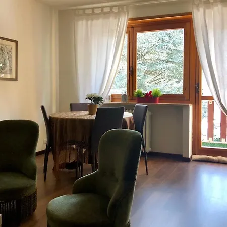 Spazioso Viale San Francesco 바르도네키아