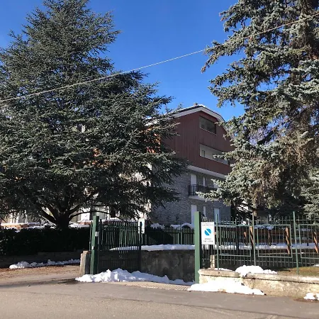 Spazioso Viale San Francesco 아파트 바르도네키아
